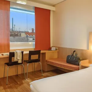 Ibis Messe 3* Bécs