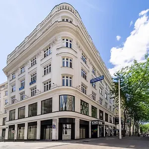Corvinus - Newly Renovated 4* Bécs