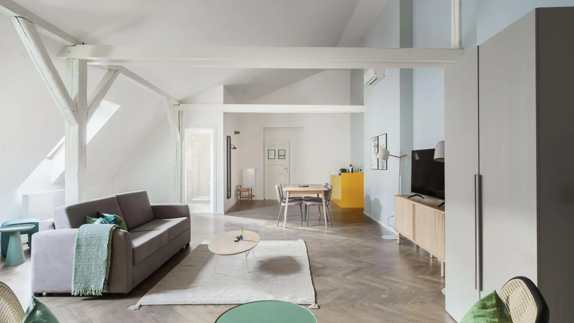 Limehome Prague Halkova Apart-hotel