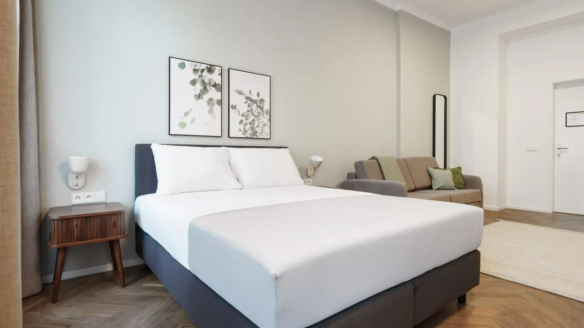 Limehome Prague Halkova