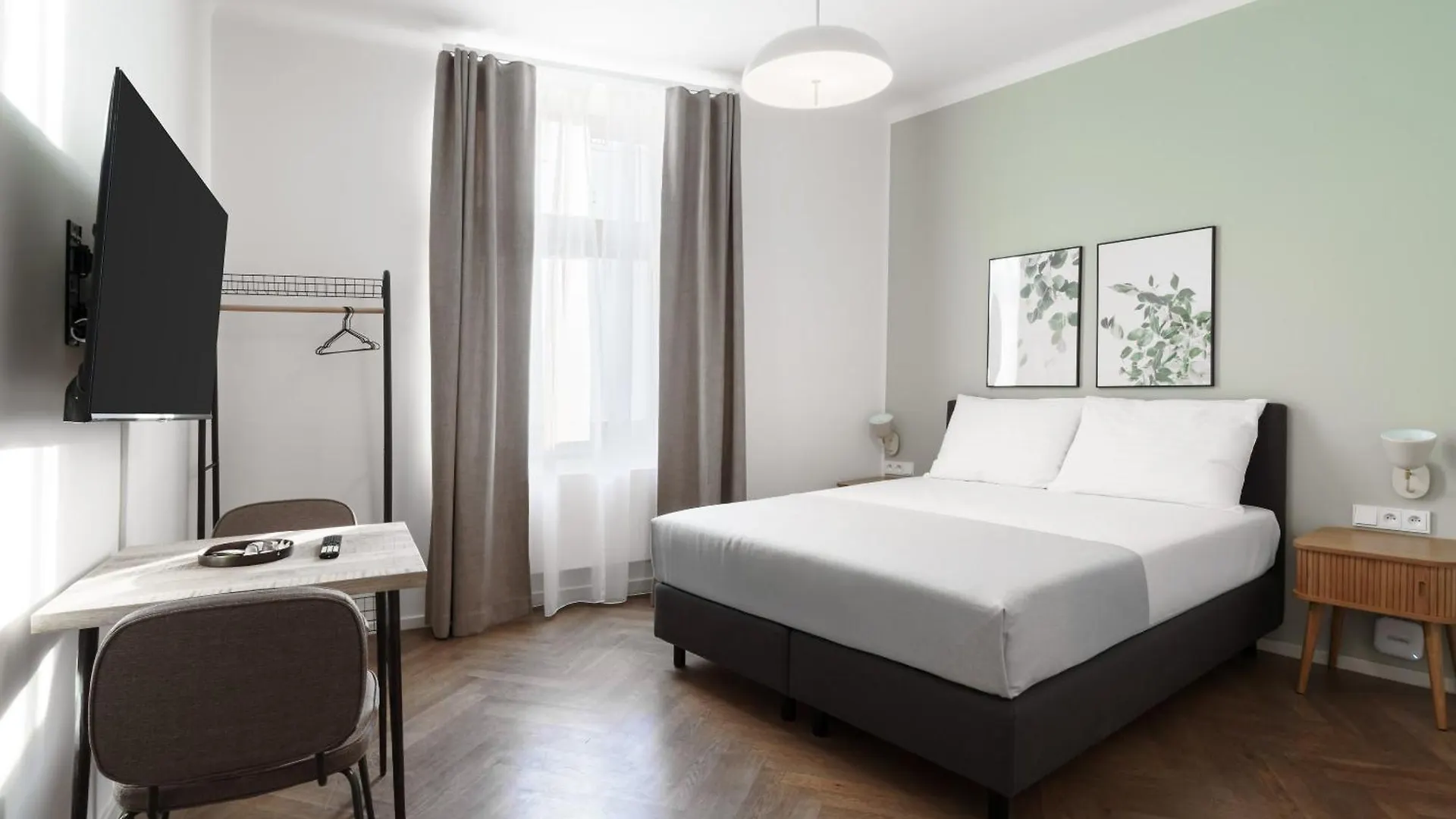 **** Apart-hotel Limehome Prague Halkova República Checa