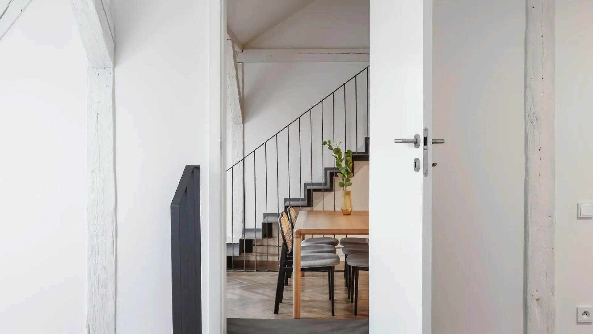 Ξενοδοχείο με διαμερίσματα Limehome Prague Halkova