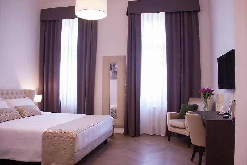 **** Aparthotel Limehome Prague Halkova Tsjechië